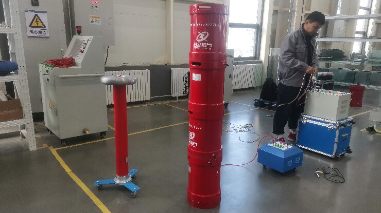 串聯(lián)諧振耐壓試驗(yàn)裝置